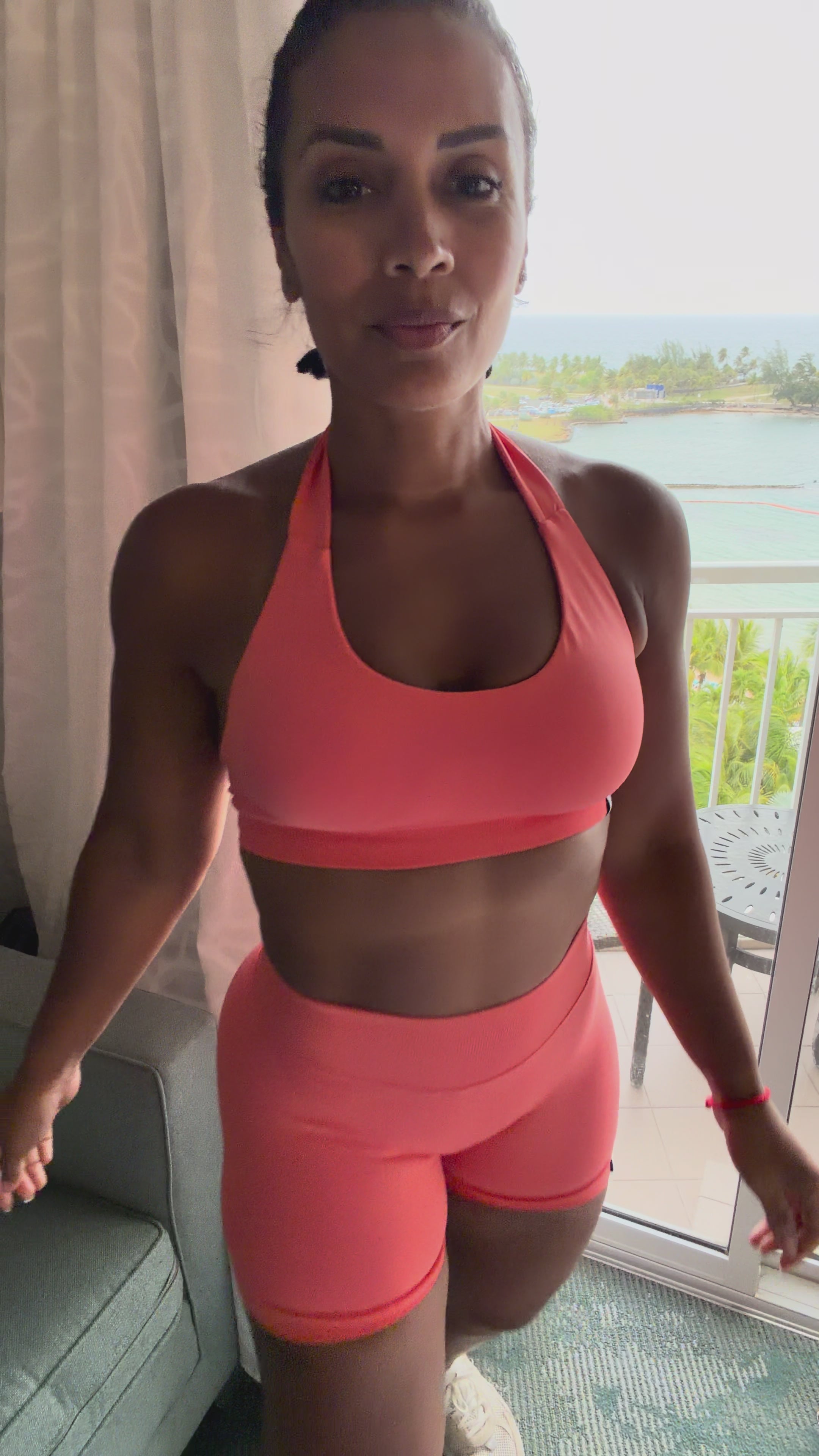 Contour Sports Bra – Halter Back
